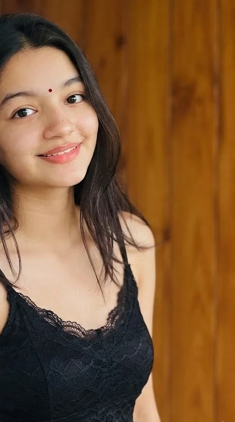 VIP model escort Sana in Civil Lines Jaipur - air hostess profile