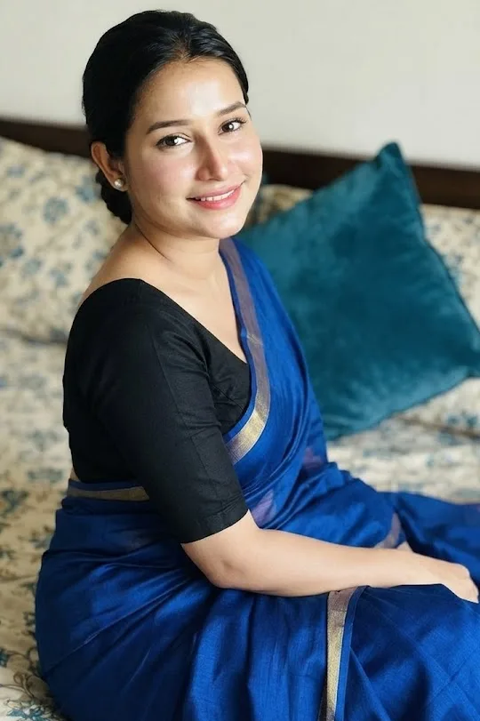 Meena - Verified Housewife in Kankarbagh Patna